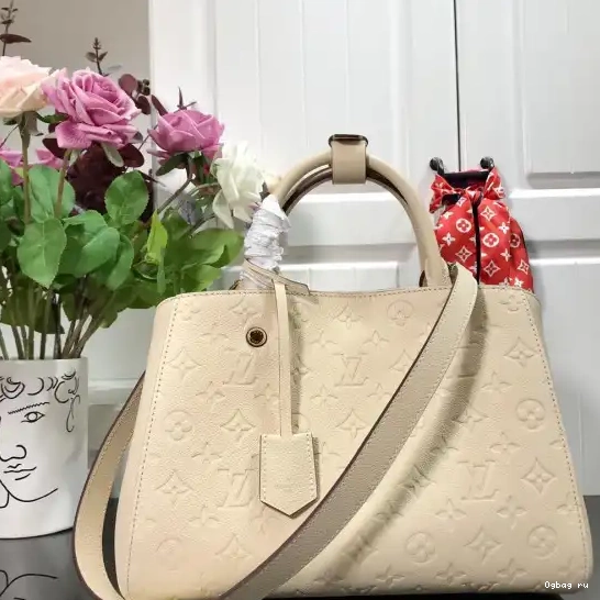 MM MONTAIGNE LOUIS VUITTON 0624